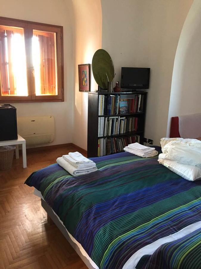 Bed and Breakfast La Torre Di Ro à Naples Extérieur photo